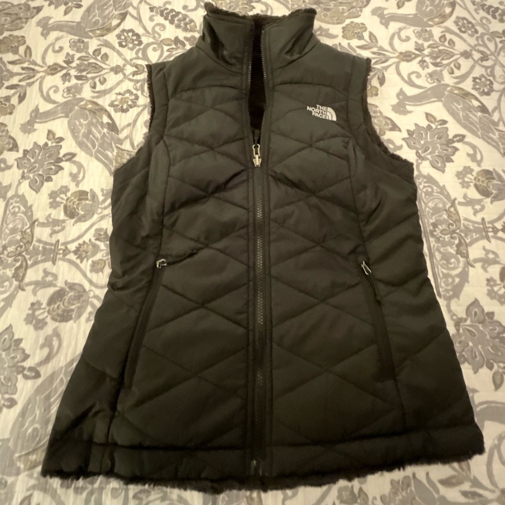 Black reversible winter The North Face Vest